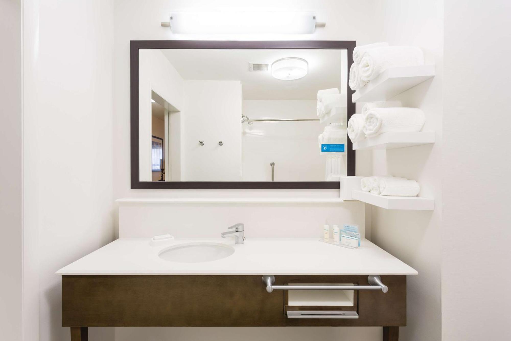 Hampton Inn Havelock Esterno foto